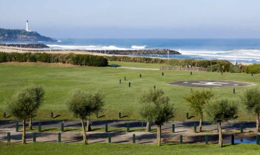 golf et surf au pays basque